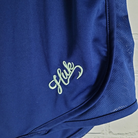 HUK | performance athletic workout gym running fishing shorts - Picture 2 of 5